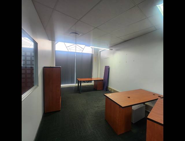 289M² OFFICE TO LET IN MUSGRAVE